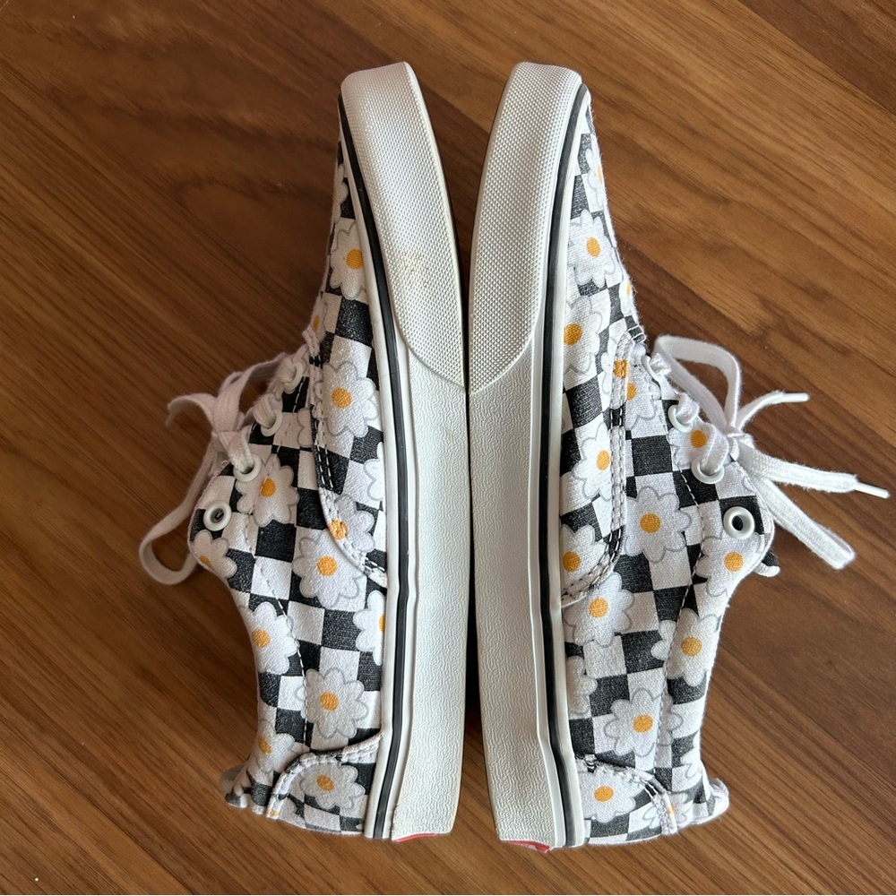 Women’s Vans Black and White Flower Checkered Shoes - Picture 4 of 10